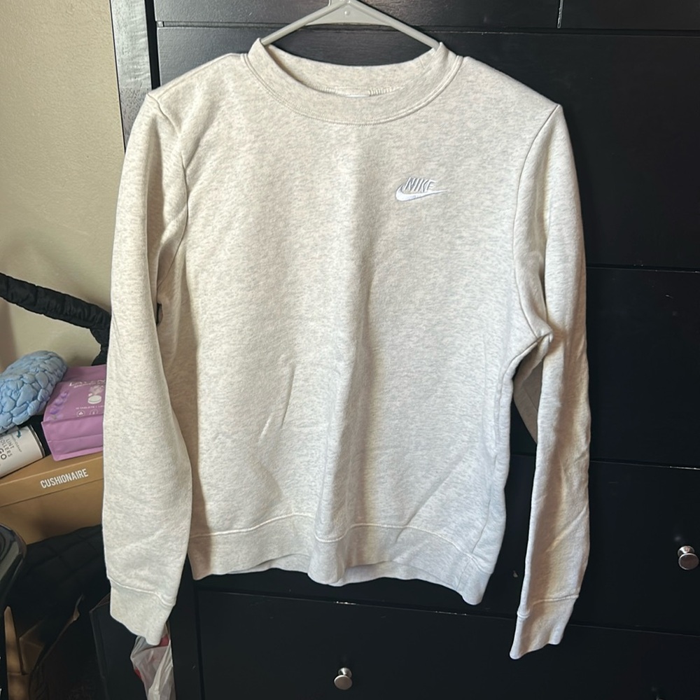 Size S Nike Crewneck